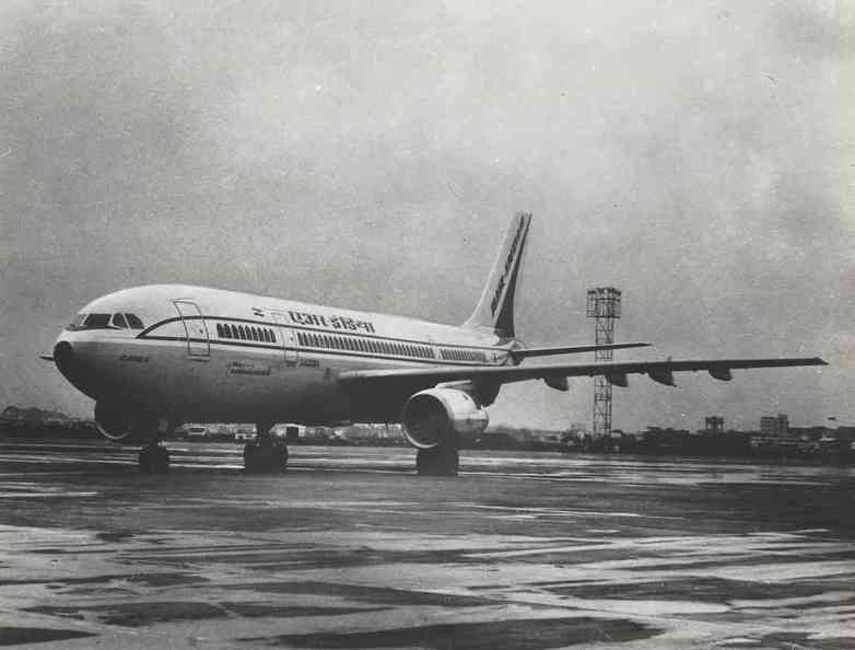 पहला एयरबस A310-300