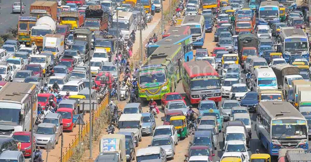 बैंगलोर ट्रैफिक जाम हेब्बल फ्लाईओवर