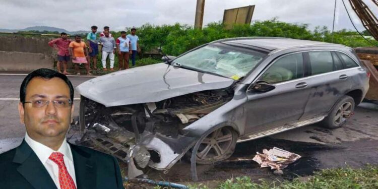 सायरस मिस्त्री ने की एसयूवी सड़क दुर्घटना