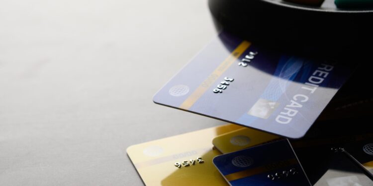 2023 में आगे देखने के लिए टॉप लाइफटाइम फ्री क्रेडिट कार्ड