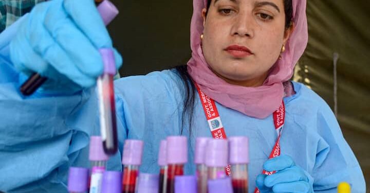'खून बिक्री के लिए नहीं है': अस्पतालों, ब्लड बैंकों द्वारा अधिक कीमत वसूलने पर रोक लगाने के लिए डीसीजीआई का बड़ा कदम
