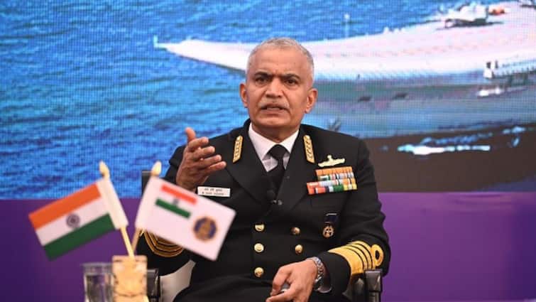 भारतीय नौसेना का लक्ष्य 2047 तक पूर्ण 'आत्मनिर्भरता' बनाना है: एडमिरल आर हरि कुमार ने एमएसएमई संयंत्र का उद्घाटन किया