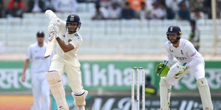 IND vs ENG चौथा टेस्ट दिन 4 लाइव स्कोर: भारत को सीरीज जीतने के लिए 152 रन और चाहिए