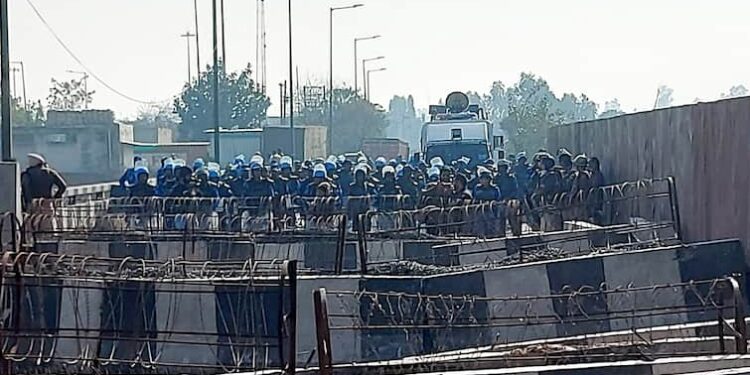 किसानों का विरोध: हरियाणा पुलिस ने 13 फरवरी के लिए राज्य की सीमा को मजबूत करते हुए मॉक ड्रिल आयोजित की