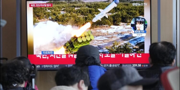 अमेरिका-दक्षिण कोरिया के सैन्य अभ्यास के समापन पर उत्तर कोरिया ने समुद्र में कई बैलिस्टिक मिसाइलें दागीं