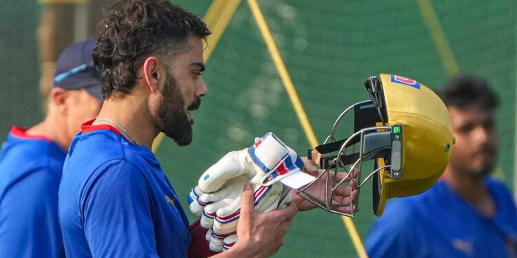 आईपीएल 2024: ग्लेन मैक्सवेल ने चेन्नई में आरसीबी नेट्स में विराट कोहली की बल्लेबाजी तकनीक की नकल की - देखें