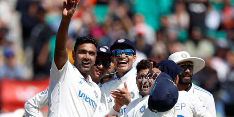'उद्देश्य के प्रति पूर्ण समर्पण': रविचंद्रन अश्विन के 500 टेस्ट विकेट पर अनिल कुंबले