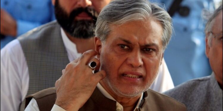 पाकिस्तान: शहबाज शरीफ के 19 सदस्यीय मंत्रिमंडल के शपथ लेते ही इशाक डार विदेश मंत्री बने