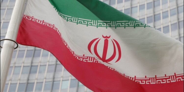 ईरान ने परमाणु वार्ता में रुकावट के बीच संवर्धित यूरेनियम भंडार को हथियार-स्तर की सीमा के करीब बढ़ाया: संयुक्त राष्ट्र रिपोर्ट