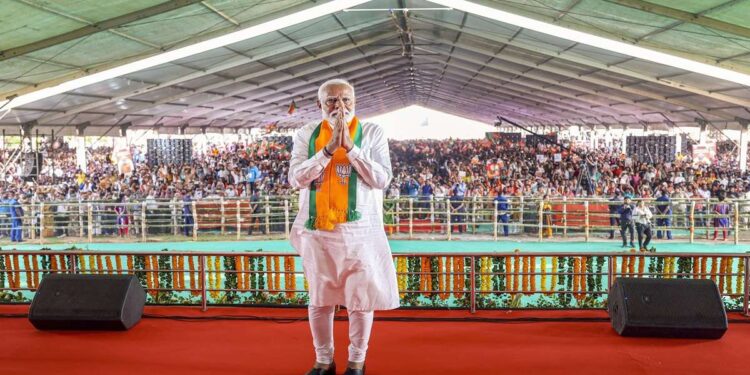 नरेंद्र मोदी कल तीसरी बार प्रधानमंत्री पद की शपथ लेंगे | पूरी जानकारी देखें