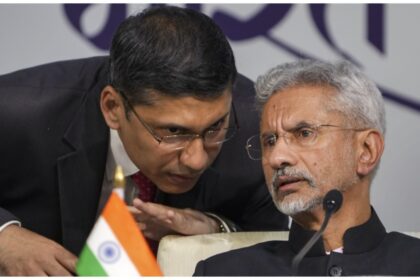 17 Indians in Iran's custody, S.  Jaishankar said - discussed the release with the Foreign Minister - India TV Hindi