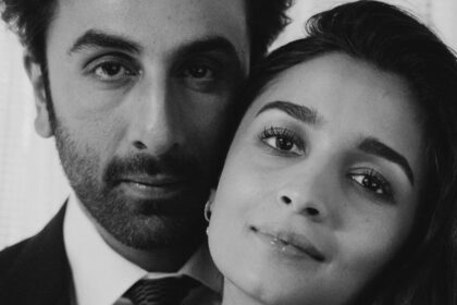 Alia Bhatt-Ranbir Kapoor's second anniversary post is very special, promised to be together from youth till old age - India TV Hindi