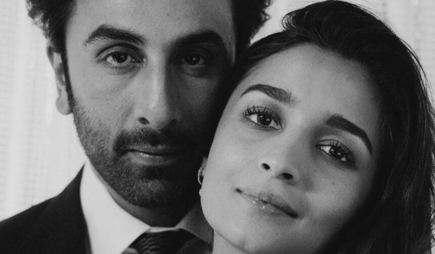 Alia Bhatt-Ranbir Kapoor's second anniversary post is very special, promised to be together from youth till old age - India TV Hindi