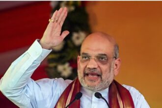 Amit Shah could not reach Noida due to bad weather, met the public in this style