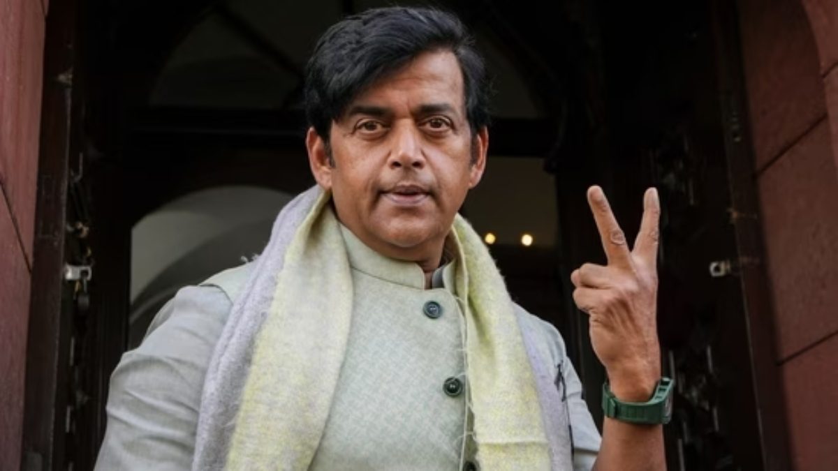 Big relief to BJP MP Ravi Kishan, court rejects petition for DNA test - India TV Hindi