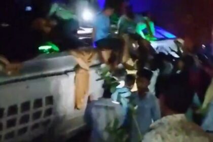 Bus falls from bridge in Jajpur, Odisha, 5 including woman killed, 40 injured - India TV Hindi