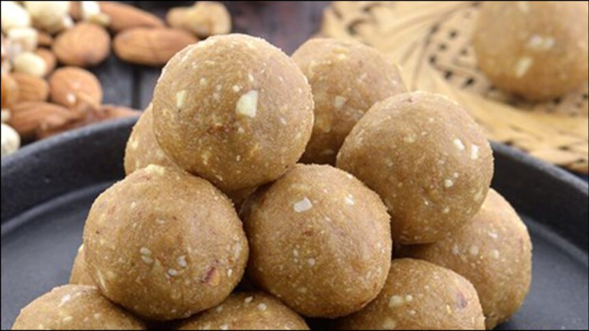 Easy recipe for making flour laddus, you can feed dry fruits to children without knowing - India TV Hindi
