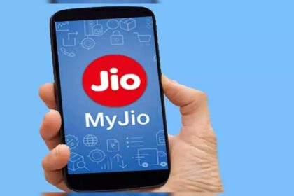 Everyone fell in front of Jio, the company gave the gift of 200GB data in the cheap plan!  - India TV Hindi