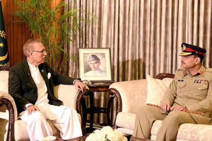Former Pakistan PM Imran may get into more trouble, President Zardari made a plan after meeting Asim Munir - India TV Hindi