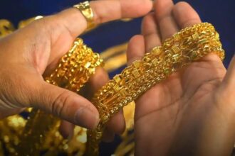 Gold Price: Relief to gold buyers, gold became cheaper on Tuesday - India TV Hindi
