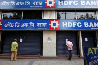 HDFC Bank's profit increased to ₹17,622 crore, know the status of the share - India TV Hindi