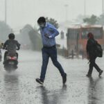 Heavy rain in Delhi NCR, people got relief from scorching heat - India TV Hindi