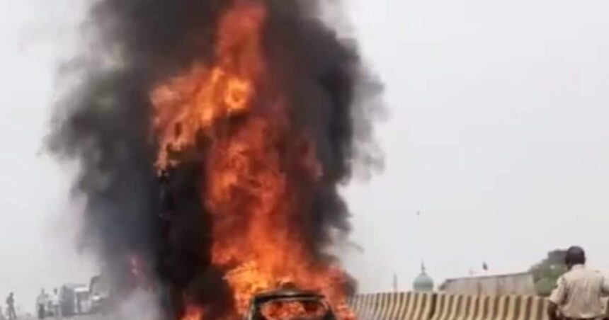 Horrific road accident in Rajasthan, car rammed into truck from behind, 7 people burnt alive in fire