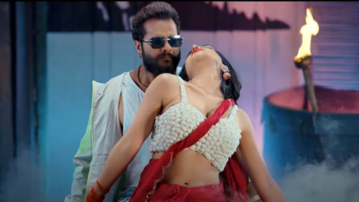 Khesari Lal Yadav New Song Patari Kamar Release: Khesari Lal praised Kriti Verma's thin waist, this new song created heat in the industry as soon as it came.