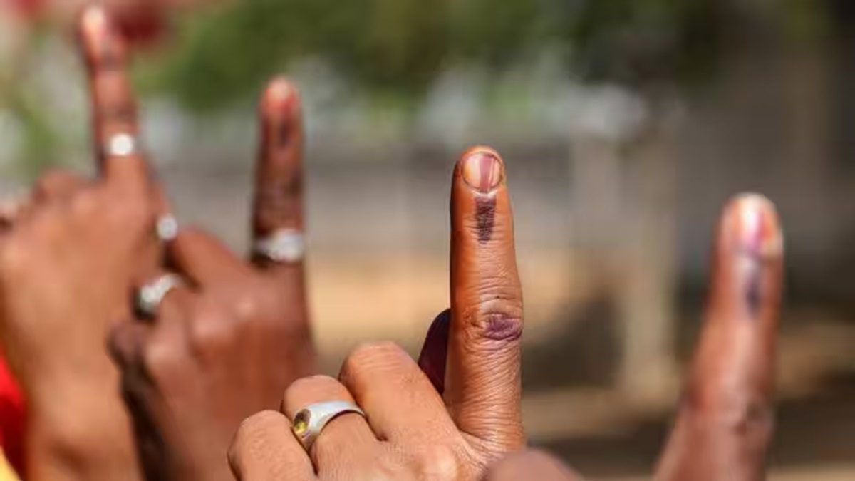 Lok Sabha Elections 2024: Why is everyone chasing minority votes in Kerala?  - India TV Hindi