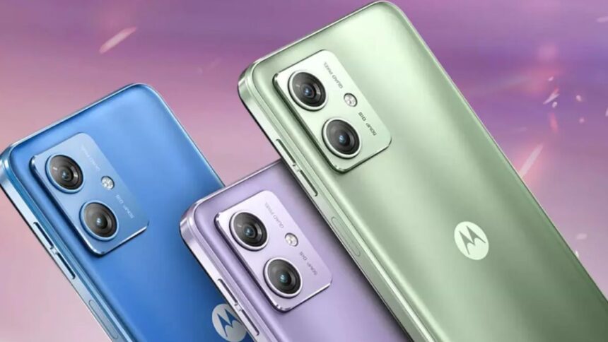 Moto G64 5G sale starts in India, offers powerful features like 6,000mAh battery, 12GB RAM - India TV Hindi
