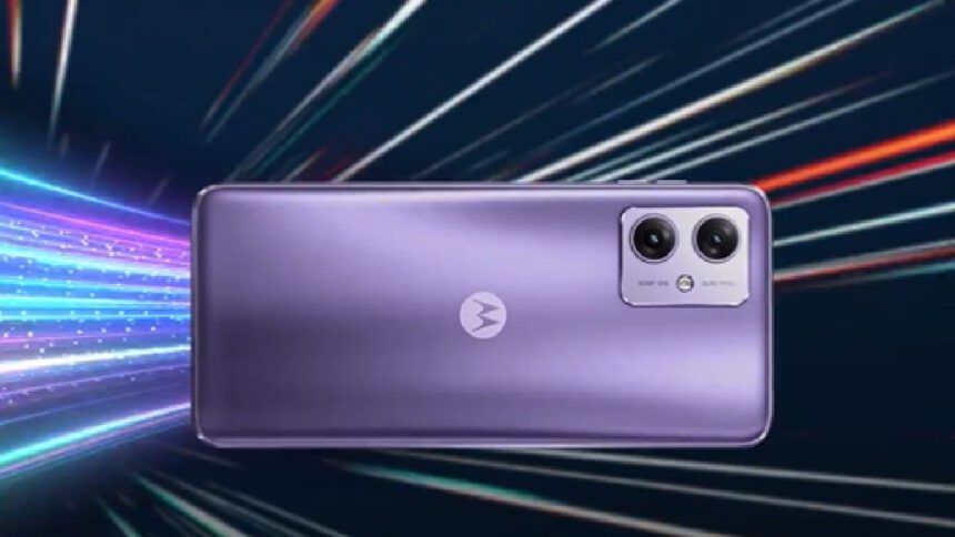 Motorola gave an 'open challenge' to Samsung, will soon launch a cool phone with 6000mAh battery in India - India TV Hindi
