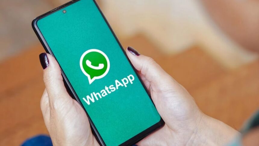 New security feature in WhatsApp, no one will be able to read the message without showing your face - India TV Hindi
