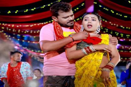 Pramod Premi New Bhojpuri Song Kulfi Khiyadi Piya Release: Divya Yadav is demanding from Pramod Premi to eat Kulfi, the actress wants coolness in the heat.