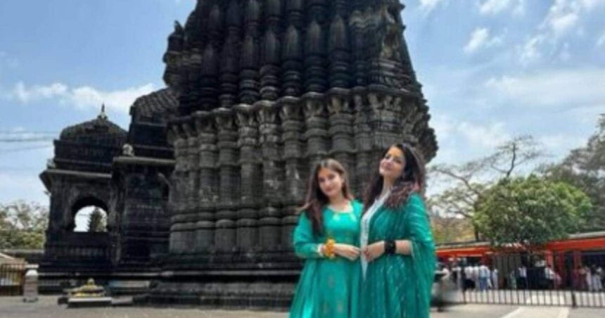 Raveena visited Ghrishneshwar and Trimbakeshwar Jyotirlinga with daughter Rasha, fans said - 'You are absolutely...'