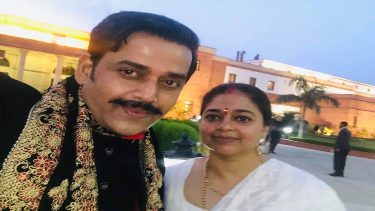 Relief To Ravi Kishan: The application of Shinova, who claimed Ravi Kishan as her father, was rejected, know why she had knocked the door of the court.
