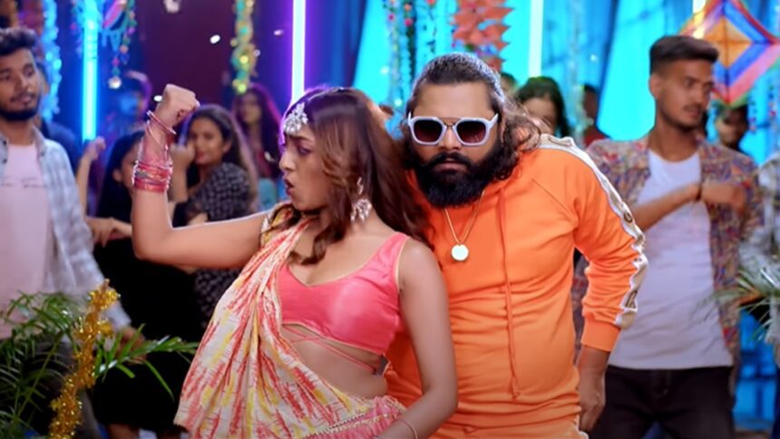 Samar Singh New Bhojpuri Song Smart to main bachpan se hu Release: Bhojpuri star singer Samar Singh's new song goes viral, you will also start dancing after listening to the song.