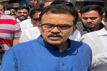 Sanjay Nirupam tweeted - There will be a slightly explosive press conference tomorrow at 11.30, please come - India TV Hindi
