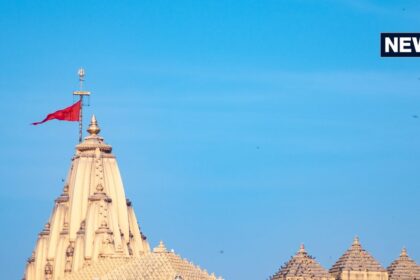 Somnath temple was demolished and looted 17 times... then who increased its grandeur?  Must visit here