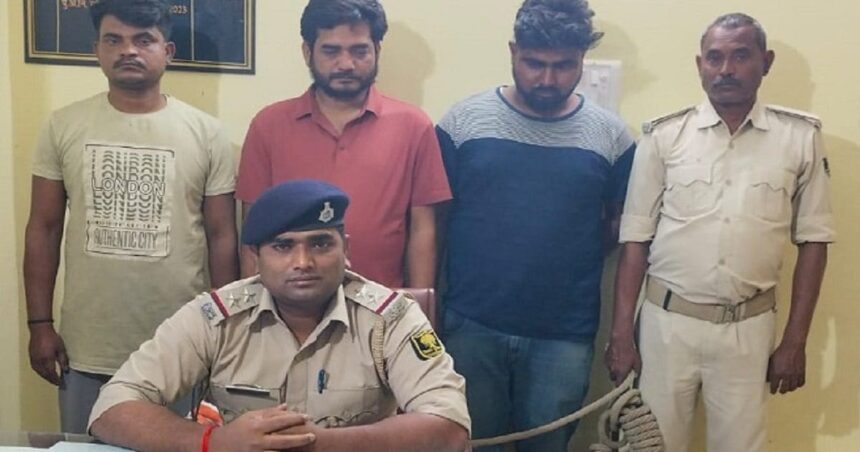 The car with Bengal number was going from Delhi to Kathmandu, when it entered Bihar from the UP border, the police got suspicious, found such a thing...