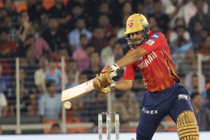 The match was overturned in just 17 balls, victory was snatched from the grasp of Nehra and Gill.