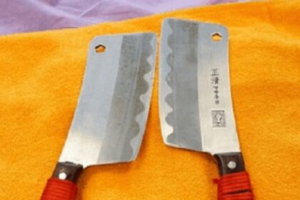 The most dangerous massage in the world is done with two big meat cutting knives.