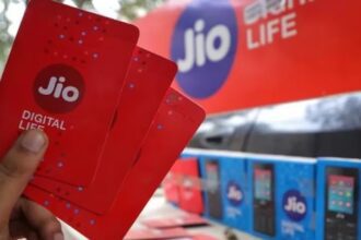 This plan of Jio has stopped everyone talking, you will get free Netflix with 252GB data - India TV Hindi