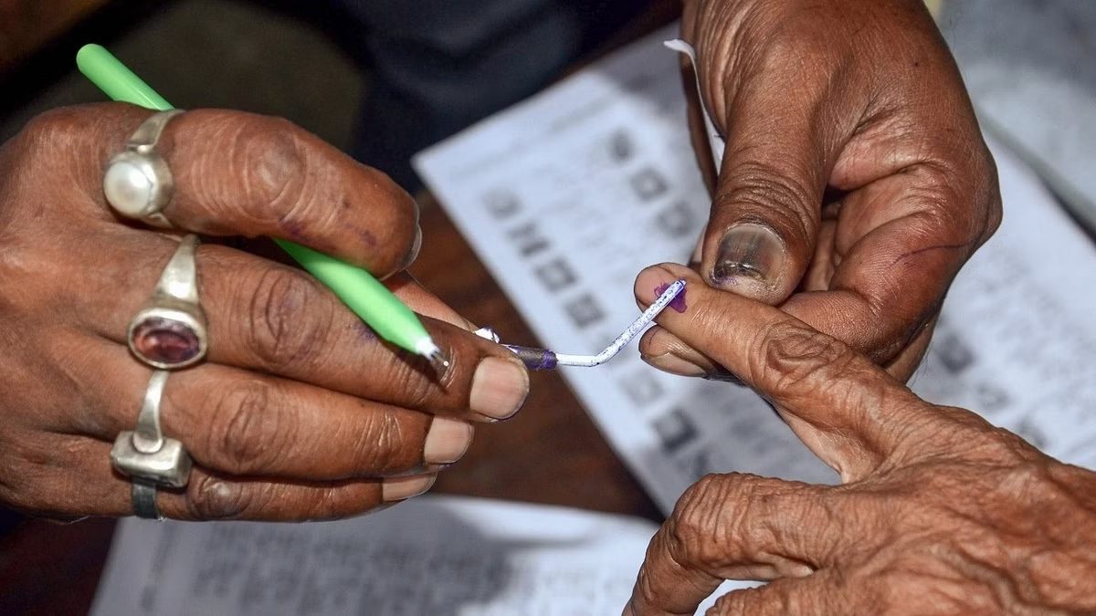 Useful news: If someone else casts the vote in your place, what is the solution?  Know here - India TV Hindi