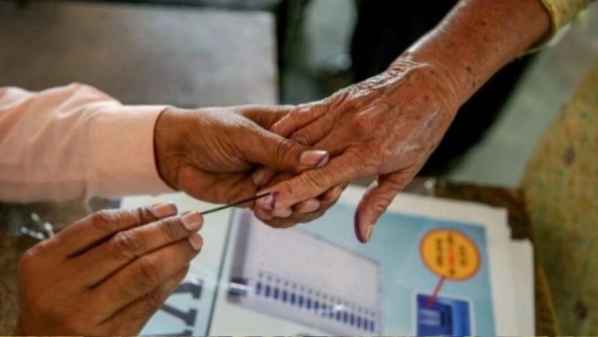 Voting on 102 seats today in the first phase of Lok Sabha elections, votes will be cast in 21 states - India TV Hindi