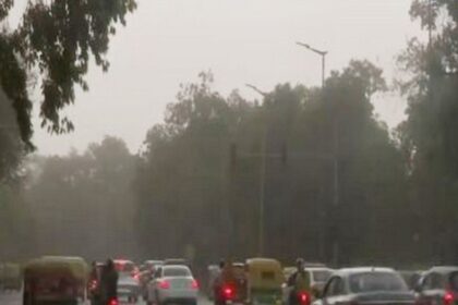 Weather patterns changed in Delhi-NCR, dust storm and rain alert in 10 states - India TV Hindi