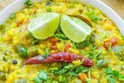 What is the difference between khichdi and porridge?  What is more beneficial for health, who should not eat porridge?