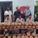 When the police stopped the truck loaded with ballast, it turned out to be a basement, the business was shocked. The police was surprised, the connection was from Odisha.