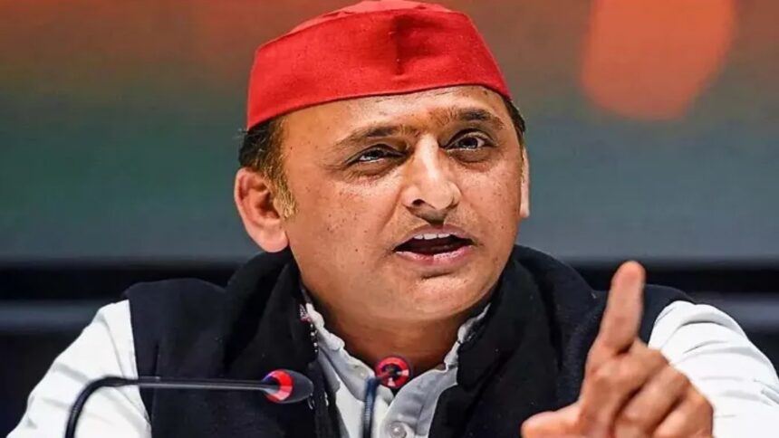 After the third phase of voting, Akhilesh issued the manifesto of defeat!  - India TV Hindi