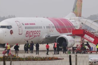 Air India Express services are gradually being restored, pilots have started coming back - India TV Hindi