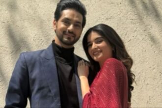 Amidst the news of divorce, Savi shared a cozy picture with Ishaan, wished her on-screen husband Shakti Arora on her birthday like this - India TV Hindi